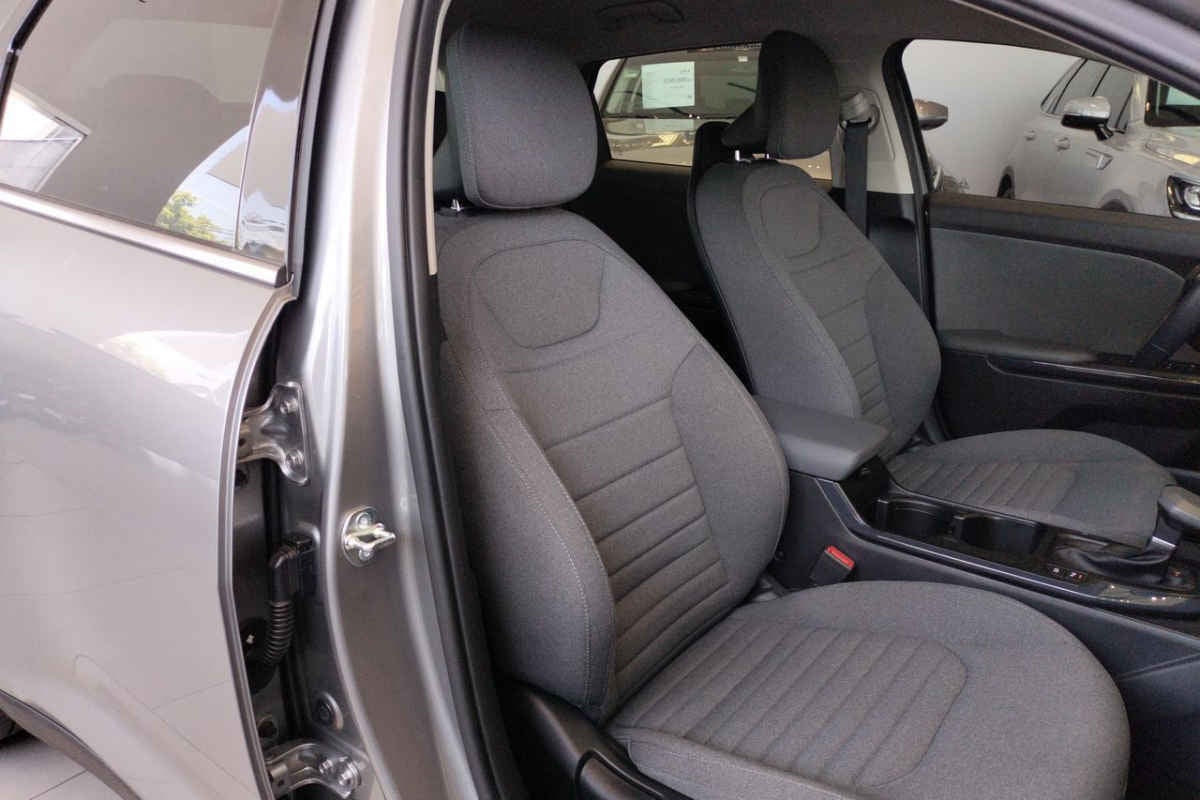 2026 Kia K4 4p EX L4/2.0 Man