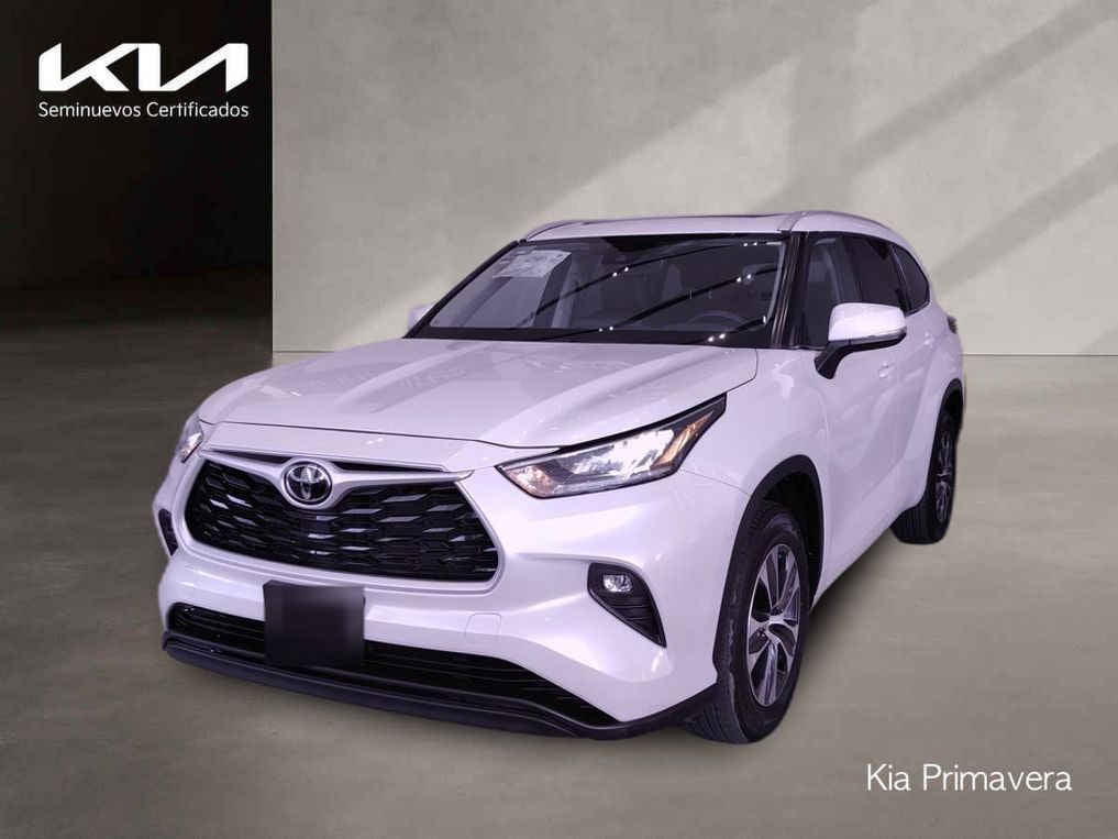 2022 Toyota Highlander 5p XLE V6/3.5 Aut