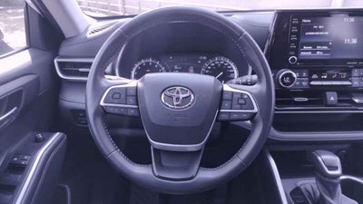 2022 Toyota Highlander 5p XLE V6/3.5 Aut