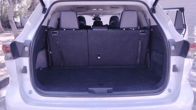 2022 Toyota Highlander 5p XLE V6/3.5 Aut