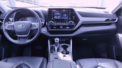 2022 Toyota Highlander 5p XLE V6/3.5 Aut