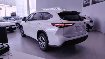 2022 Toyota Highlander 5p XLE V6/3.5 Aut