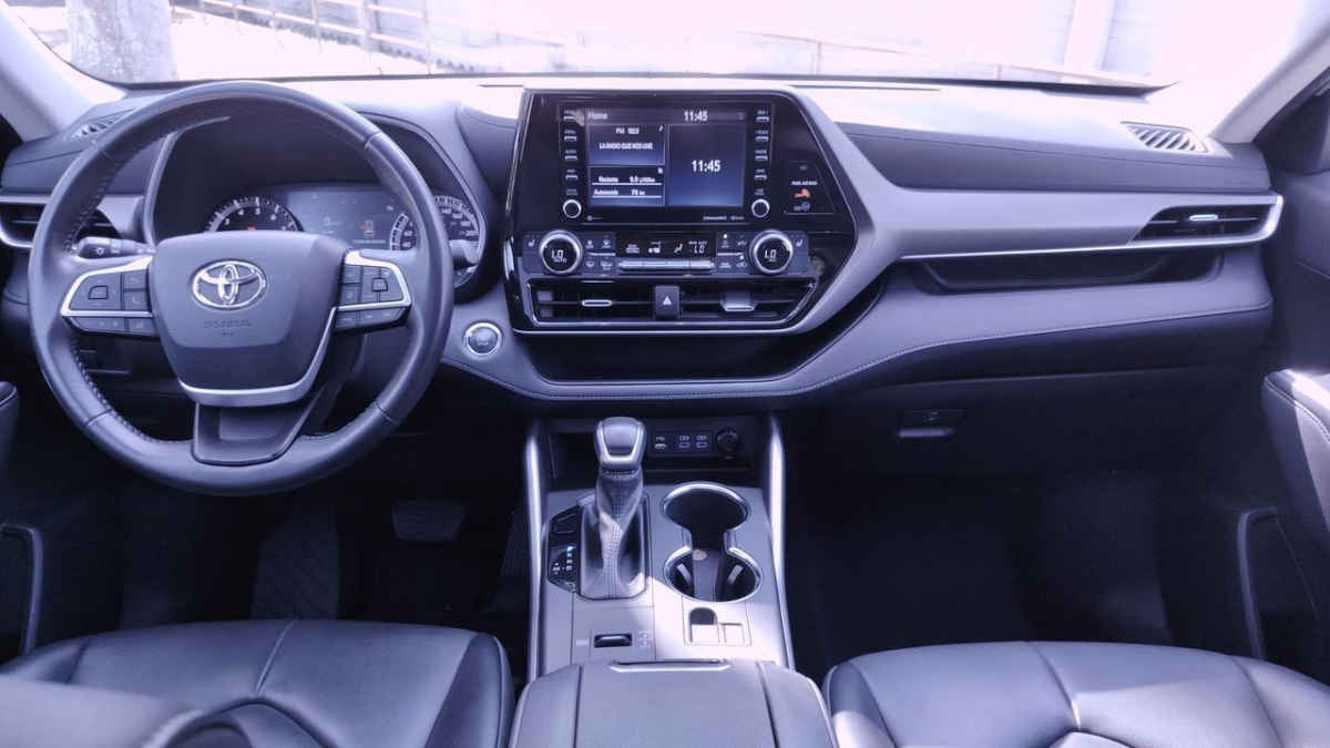 2022 Toyota Highlander 5p XLE V6/3.5 Aut