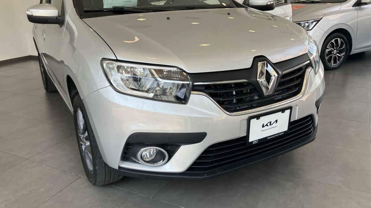 2024 Renault Logan 4p Intens L4/1.6 Aut