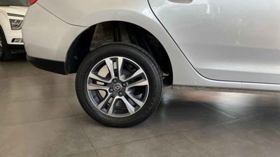 2024 Renault Logan 4p Intens L4/1.6 Aut