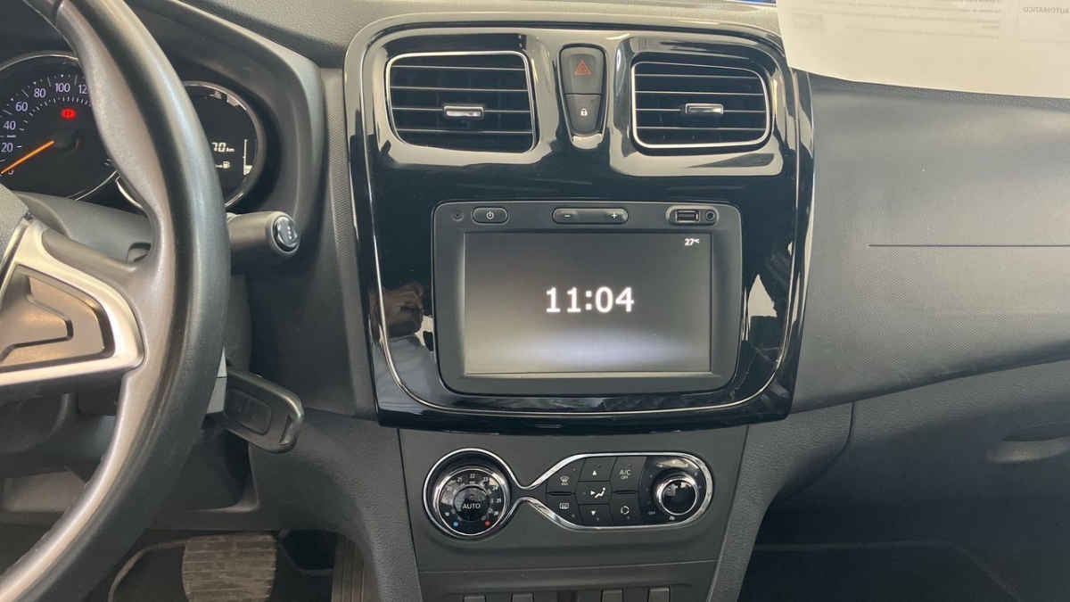 2024 Renault Logan 4p Intens L4/1.6 Aut