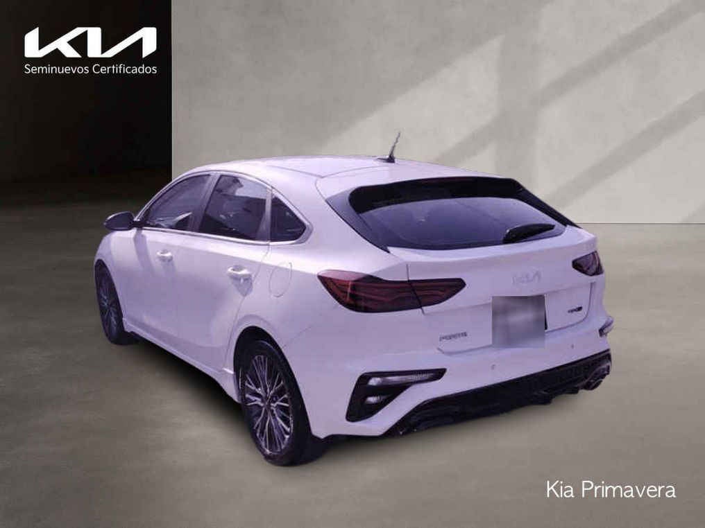 2023 Kia FORTE HB 5p GT Line L4/2.0 Aut