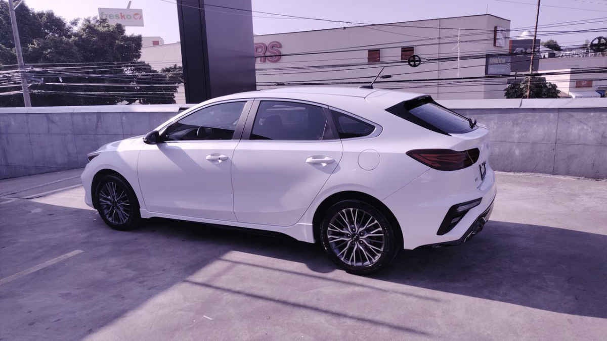 2023 Kia FORTE HB 5p GT Line L4/2.0 Aut