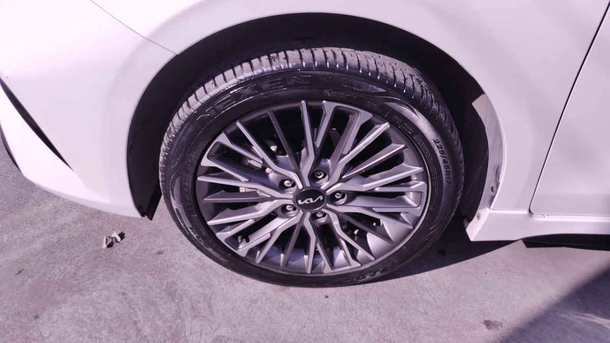 2023 Kia FORTE HB 5p GT Line L4/2.0 Aut