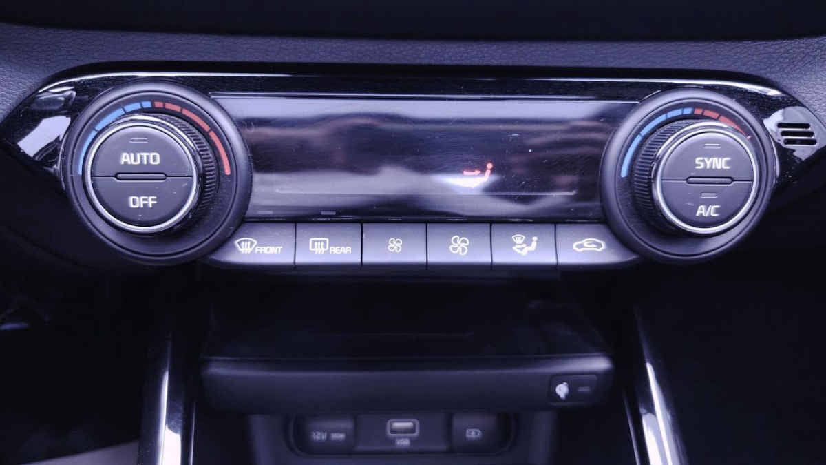 2023 Kia FORTE HB 5p GT Line L4/2.0 Aut