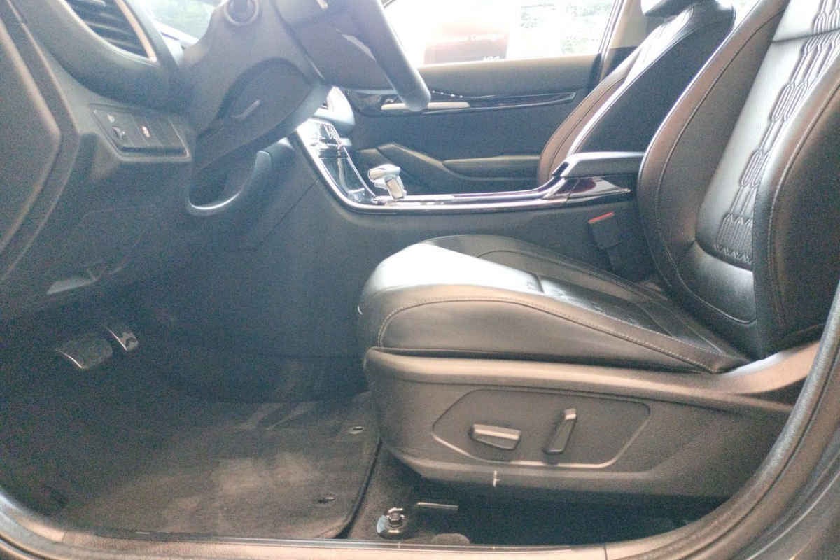 2024 Kia SELTOS 5p SXL L4/1.4/T Aut