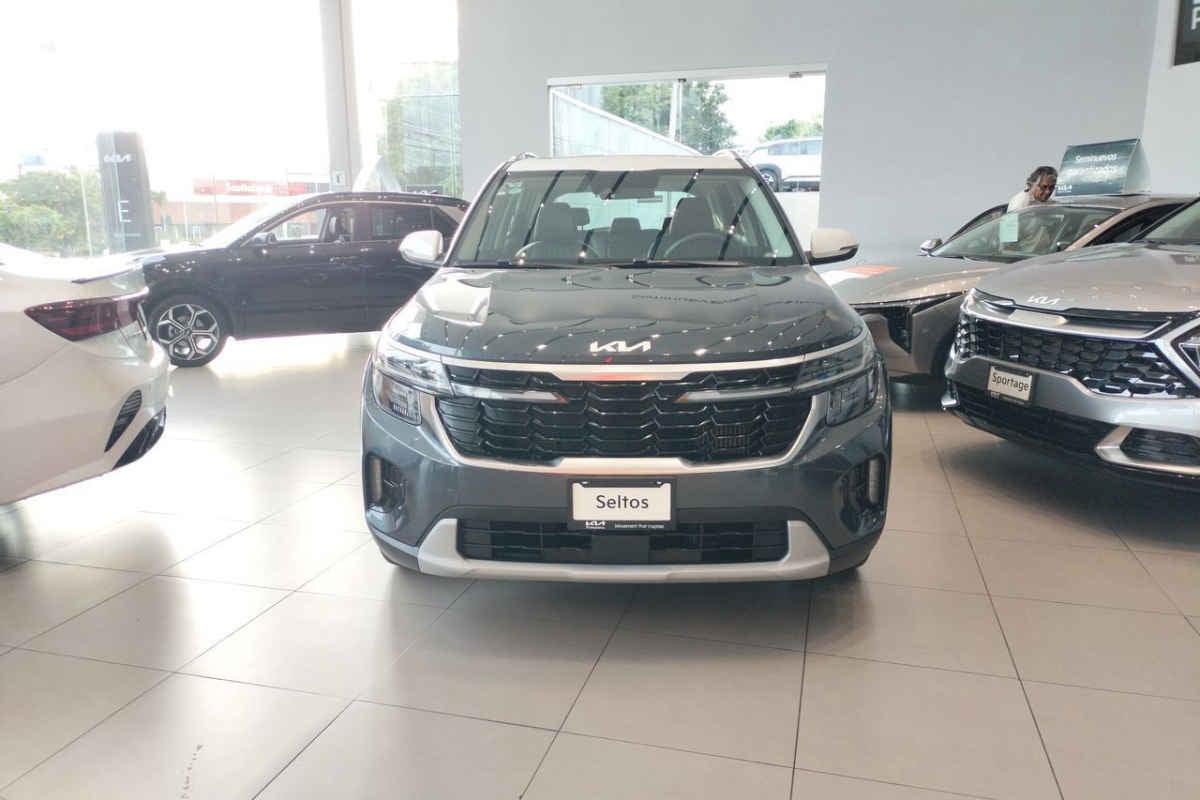 2024 Kia SELTOS 5p SXL L4/1.4/T Aut