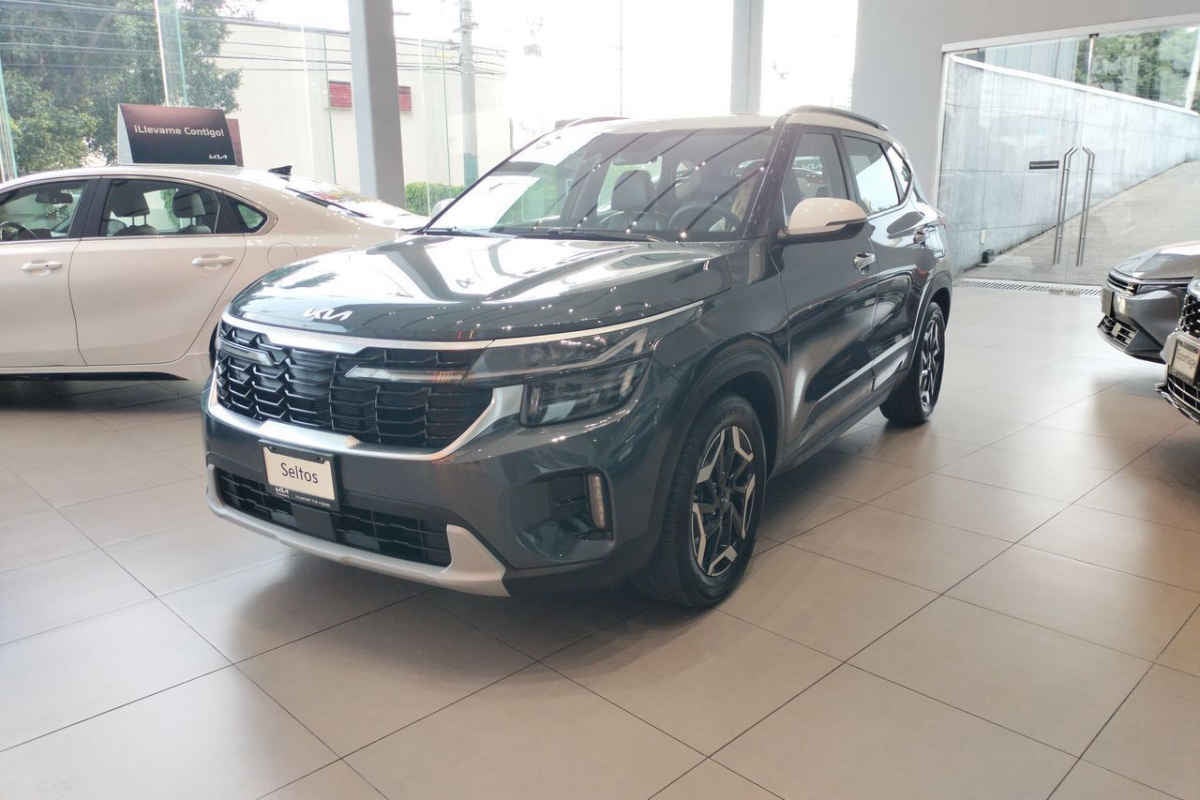 2024 Kia SELTOS 5p SXL L4/1.4/T Aut
